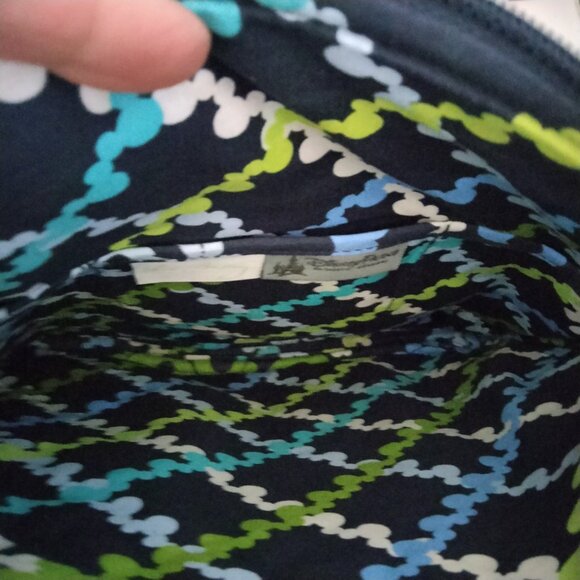 Vera Bradley Hipster "where's Mickey " Purse like new, no tags - Picture 7 of 7